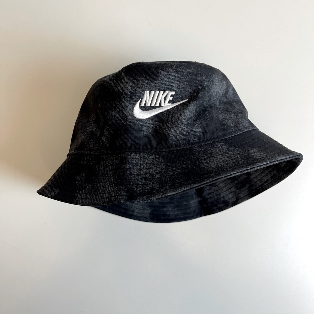 Nike Bucket Hat